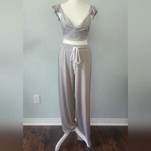 Chic Me 2 piece Grey Pants and Crop Top Set Small